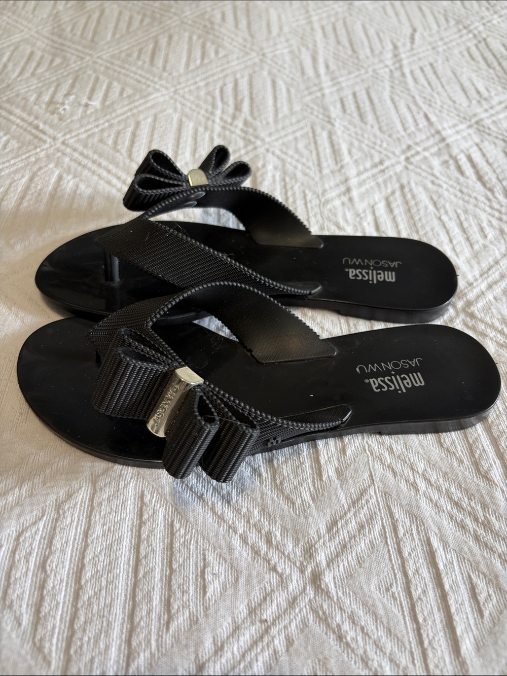 Melissa + Jason Wu Black Ribbon Bow Flip Flop Sandals Size 6